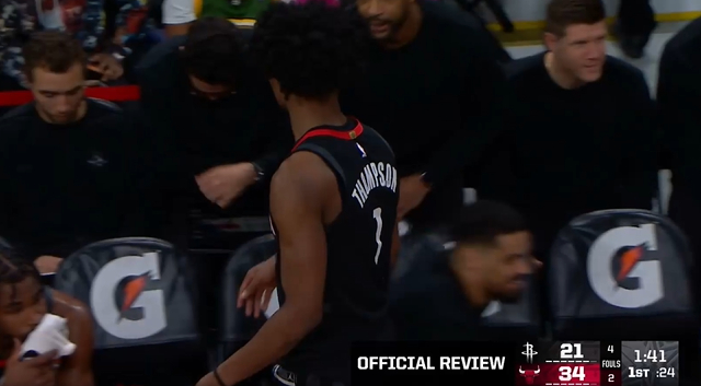 公牛球员阿门恶意犯规引发火箭争议 比赛焦点转