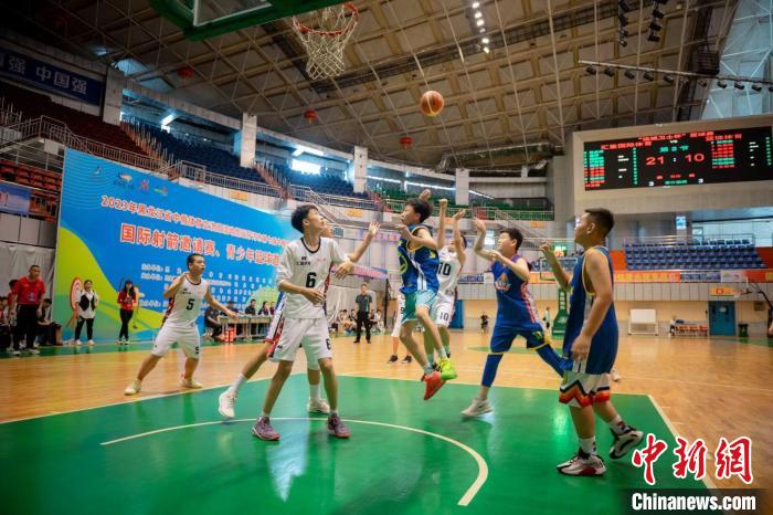 绥芬河开幕的中俄体育交流周：两国运动员比射