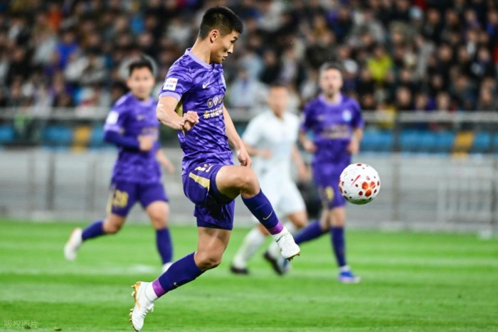 津门虎遭申花绝杀四战全败陷深渊 于根伟帅位悬