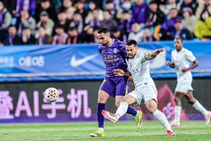 津门虎遭申花绝杀四战全败陷深渊 于根伟帅位悬