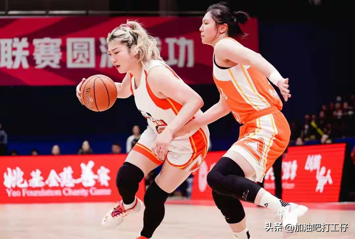 四川女篮首战大胜山西，阵容调整成关键