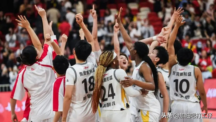 四川女篮首战大胜山西，阵容调整成关键