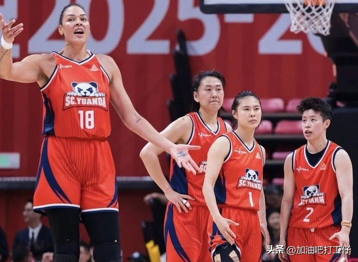 四川女篮首战大胜山西，阵容调整成关键