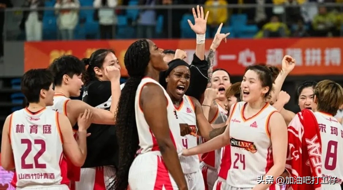 四川女篮首战大胜山西，阵容调整成关键